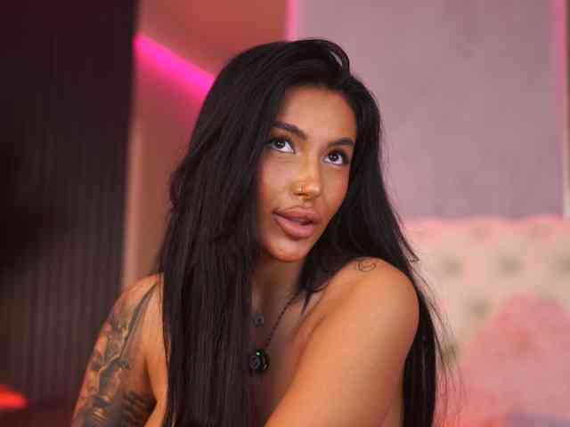 AishaaDevoe webcam