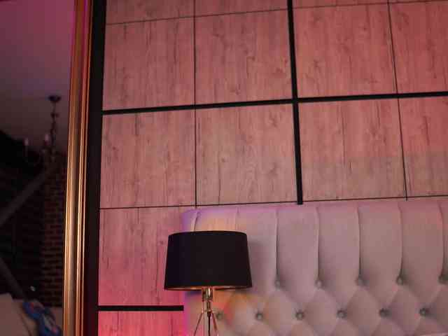 aishaadevoe's live room