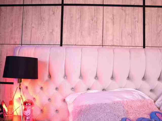AishaaDevoe webcam