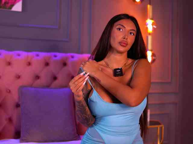 AishaaDevoe webcam