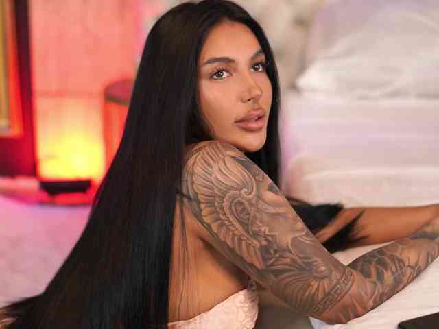 AishaaDevoe webcam