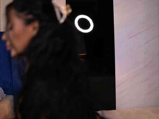 AishaaDevoe webcam