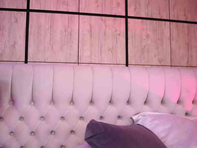 AishaaDevoe webcam