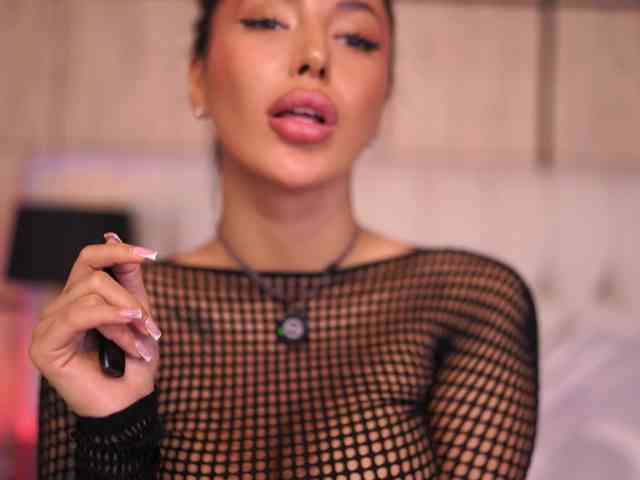 AishaaDevoe webcam