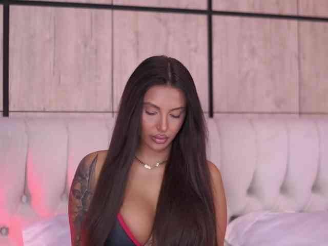 AishaaDevoe webcam