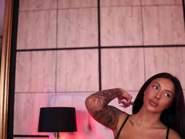 AishaaDevoe - Girl 