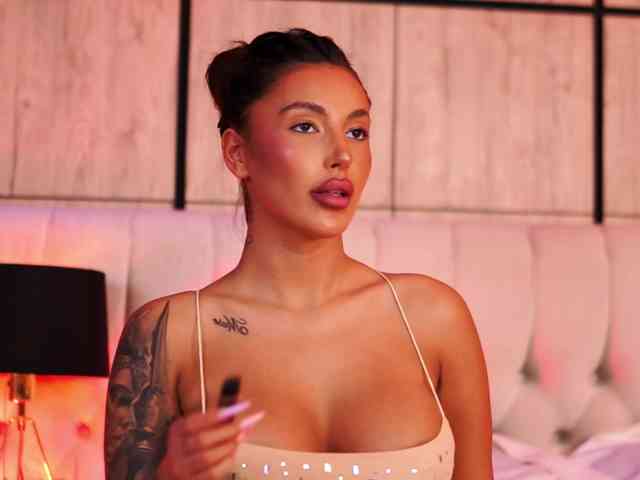 AishaaDevoe - Girl 