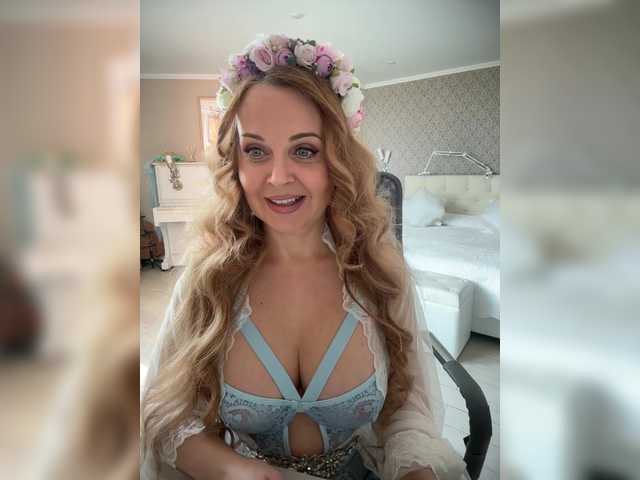 XxxSexyMilfxxX's BongaCams show and profile