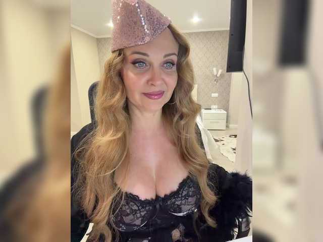  XxxSexyMilfxxX chat room