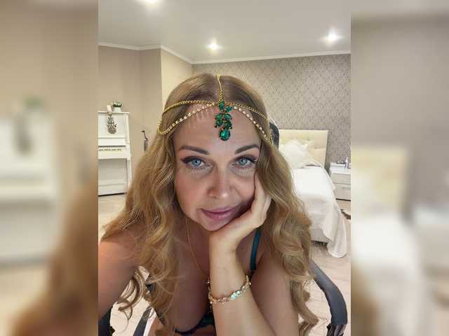 XxxSexyMilfxxX live cam