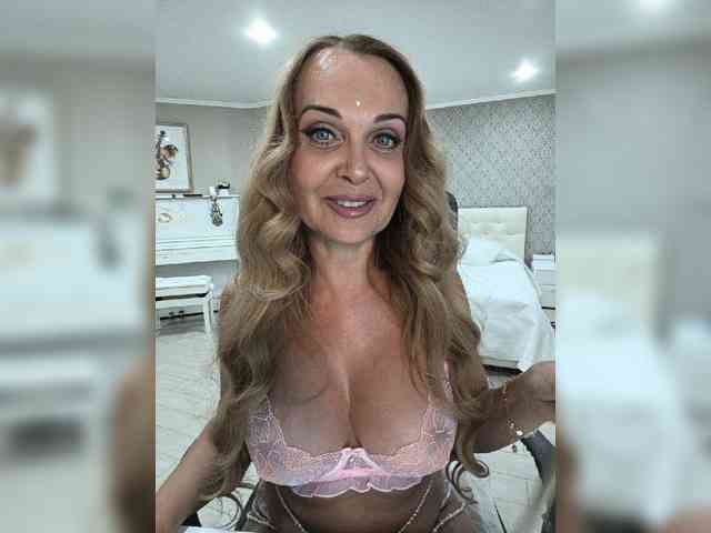 Milf_Zabava webcam