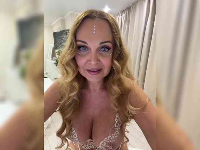 Milf_Zabava webcam