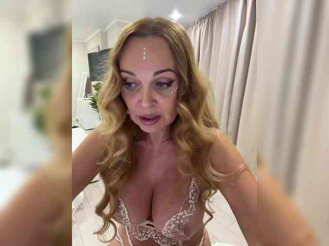 Milf_Zabava webcam