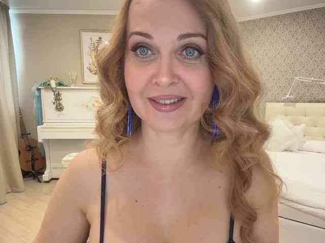 Milf_Zabava webcam
