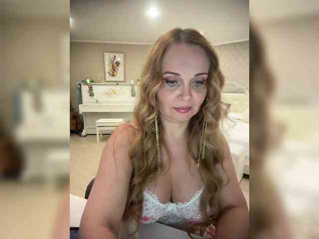 Milf_Zabava webcam