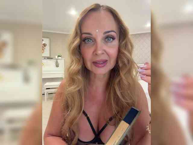 Milf_Zabava webcam