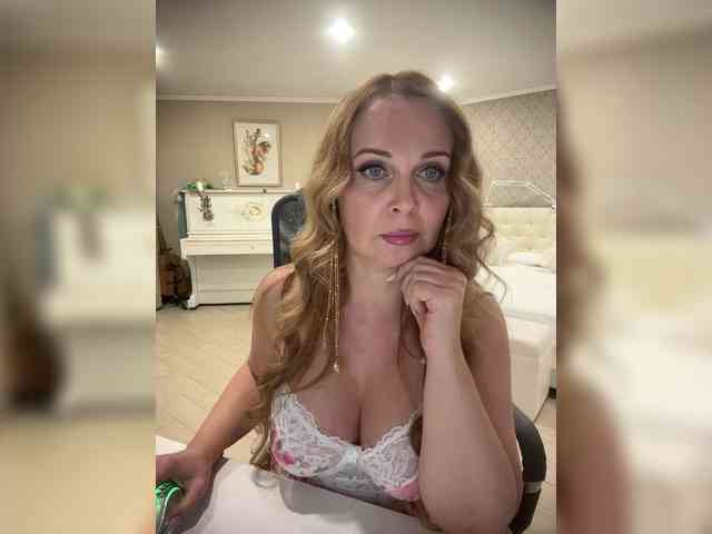 Milf_Zabava webcam