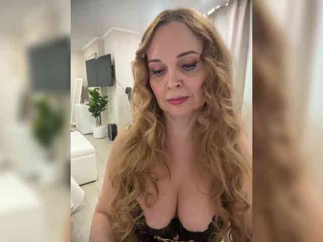 Milf_Zabava webcam