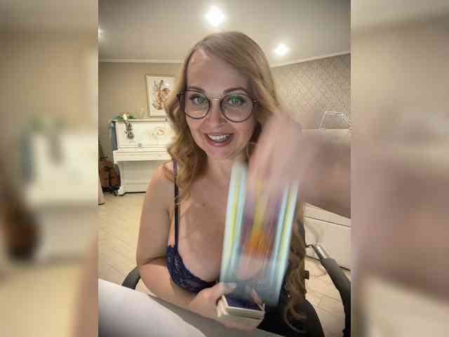 Milf_Zabava webcam