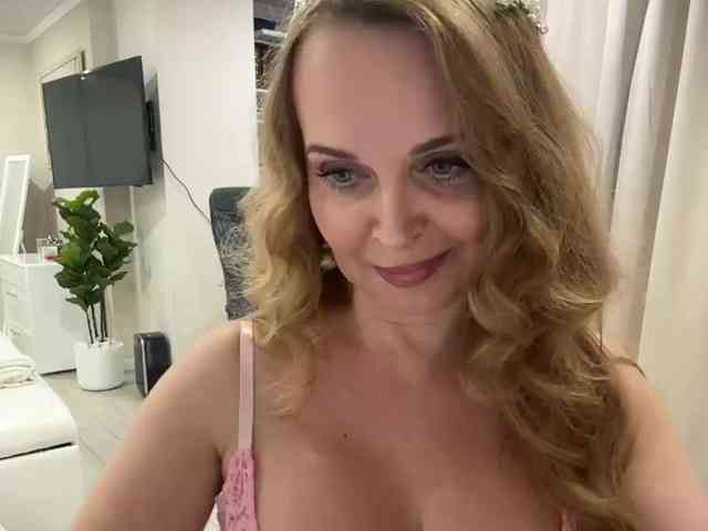 Milf_Zabava webcam