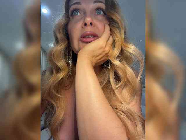 Milf_Zabava webcam