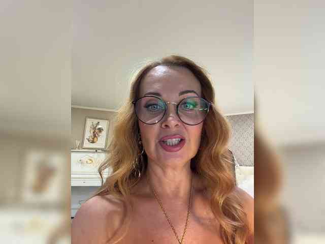Milf_Zabava webcam