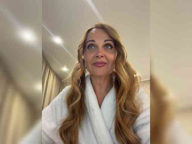 Milf_Zabava webcam