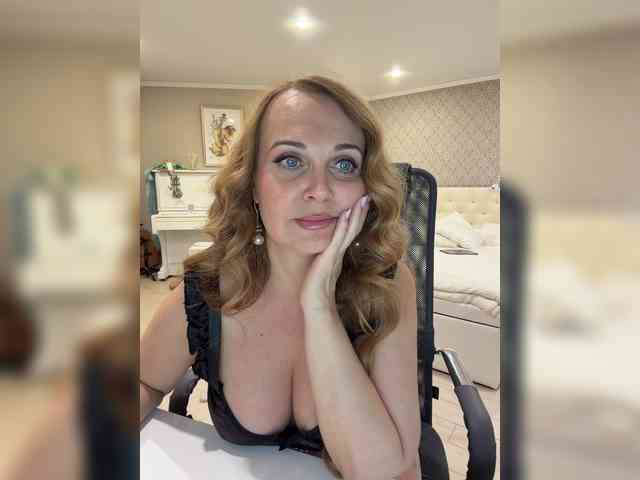 Milf_Zabava webcam