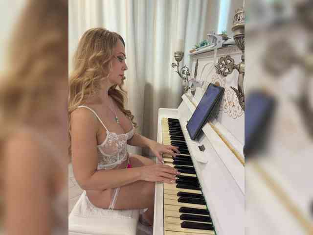 Milf_Zabava webcam