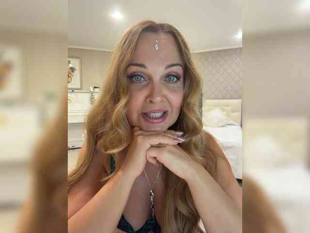 Milf_Zabava webcam