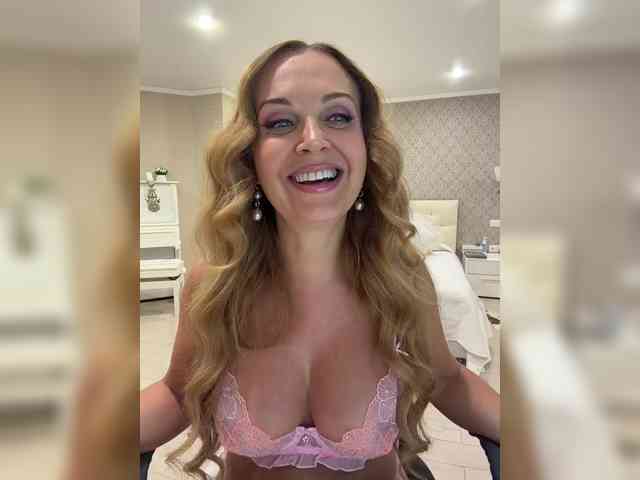 Milf_Zabava webcam
