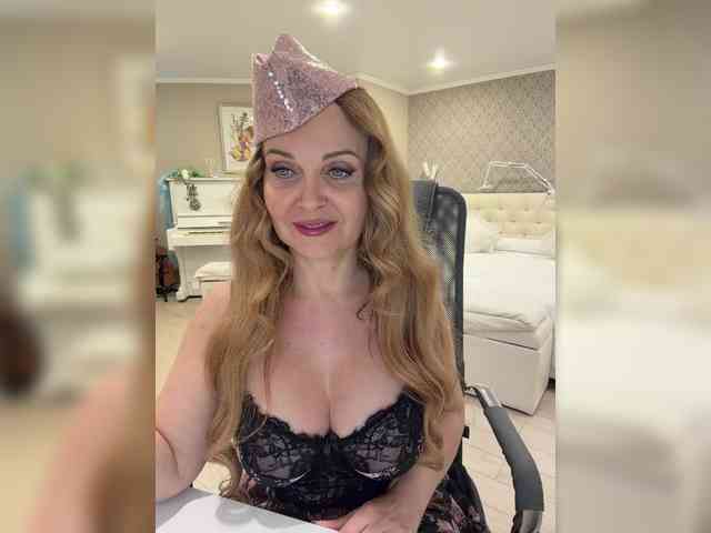 Milf_Zabava webcam