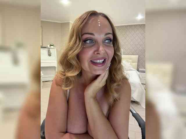 Milf_Zabava webcam