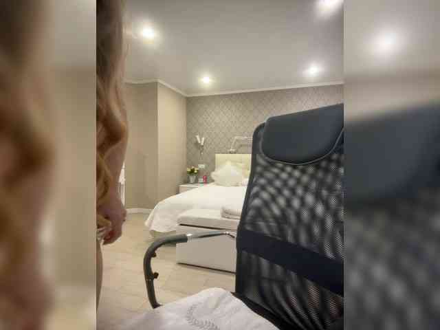 Milf_Zabava webcam