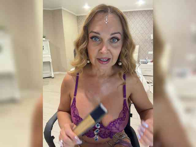 Milf_Zabava webcam
