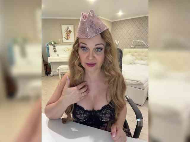 Milf_Zabava webcam