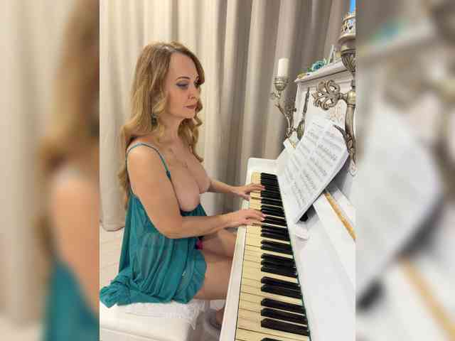 Milf_Zabava webcam