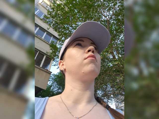 Juliberry1 live cam on BongaCams