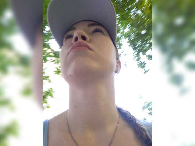 Juliberry1 live cam on BongaCams