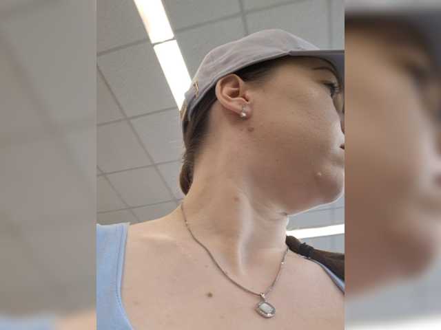Juliberry1 live cam on BongaCams