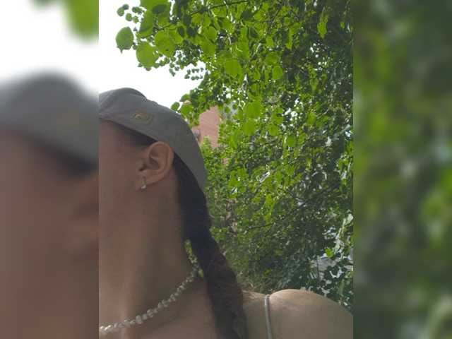 Juliberry1 live cam on BongaCams
