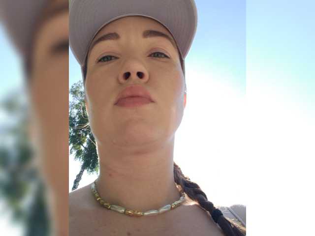 Juliberry1 live cam on BongaCams