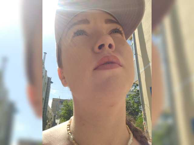 Juliberry1 live cam on BongaCams