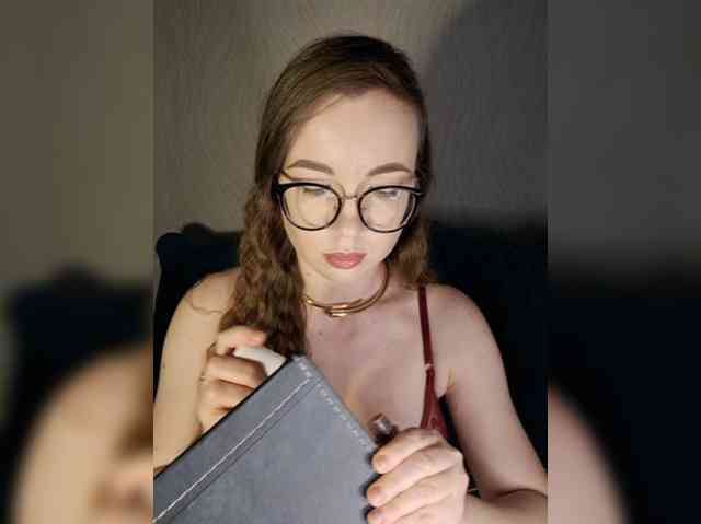 Mistery_Juli webcam