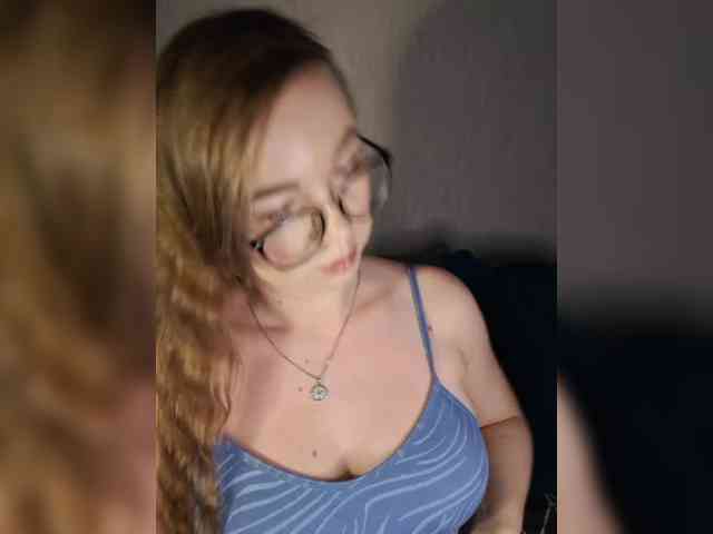 Mistery_Juli webcam