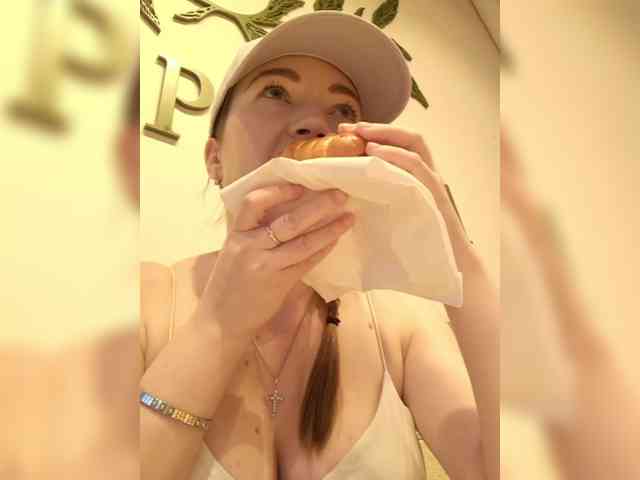 Mistery_Juli webcam