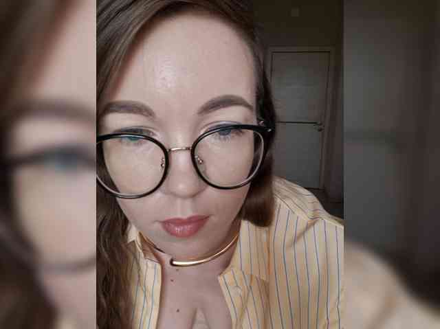 Mistery_Juli webcam
