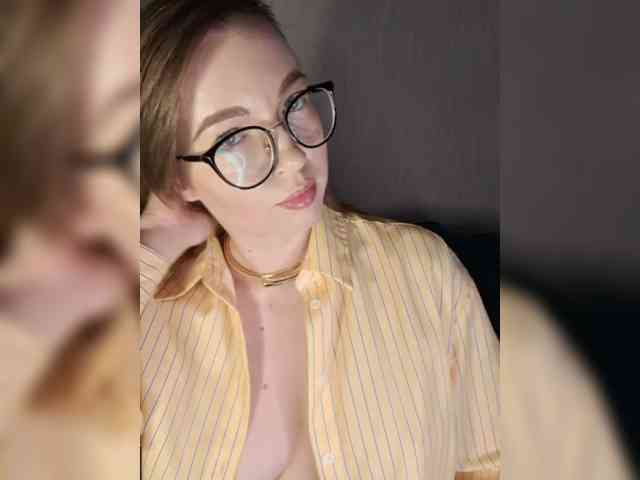 Mistery_Juli webcam