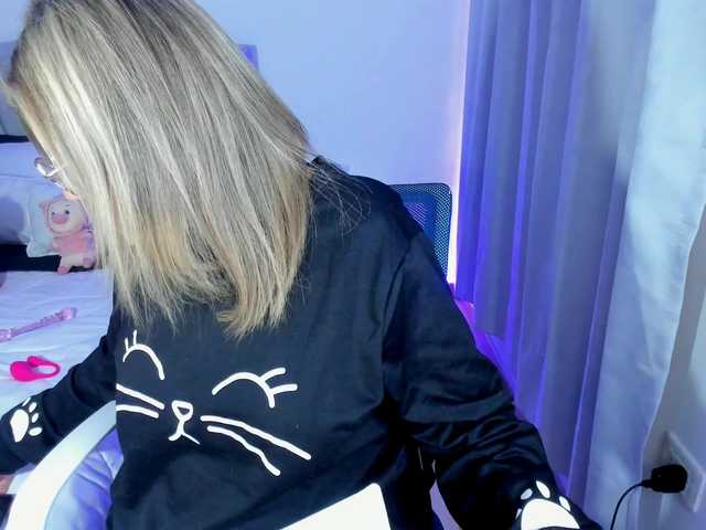 EffyFanny live cam on BongaCams