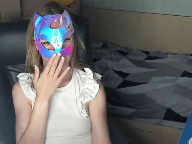 CelineReyys webcam
